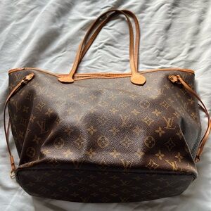Louis Vuitton Neverfull MM Monogram Tote